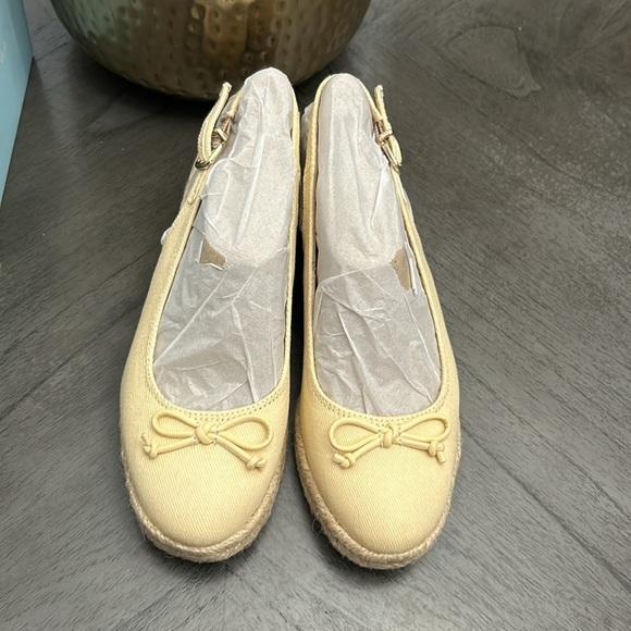 LifeStride Keepsake Espadrille Wedge Sandal - Picture 4 of 6